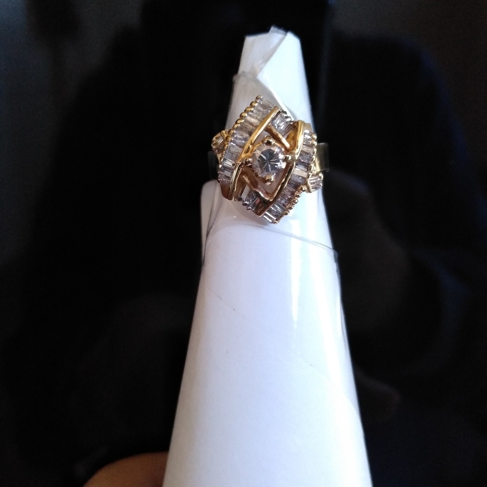 Diamond Ring - Picture 7 of 8